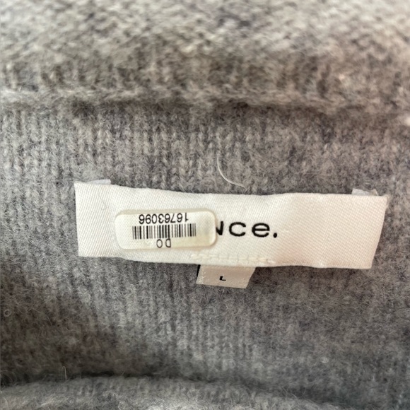 Vince Cashmere Funnel Neck Sweater plush light gray large pullover $448 - Picture 4 of 9